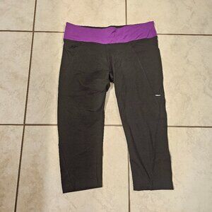 Size M Women's Yoga Capri